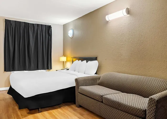 Signature Hotel