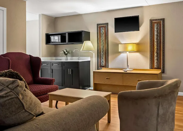 Signature Hotel 2*
