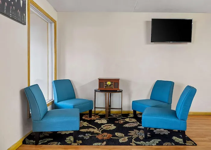 Hotel Signature Danville